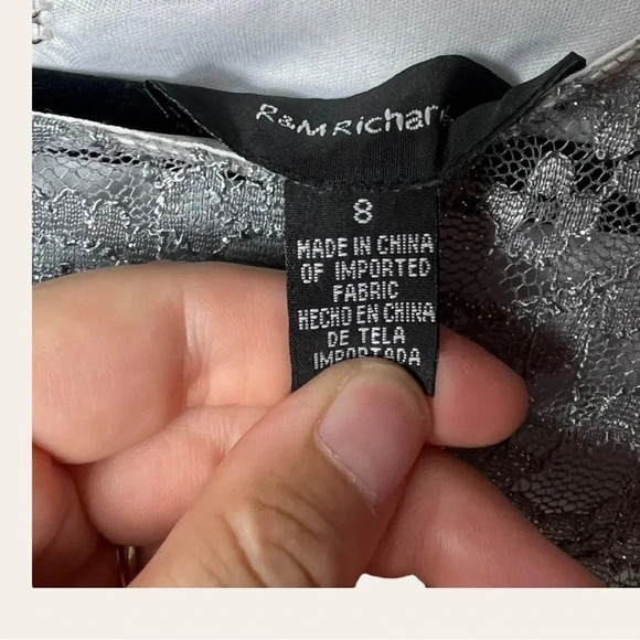 R&M RICHARDS OFF THE SHOULDER LACE GOWN SIZE 8 WHITE/SILVER/PLATINUM‎ IN COLOR - Picture 8 of 12